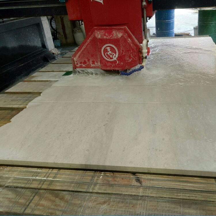 white travertine tile_3.jpg