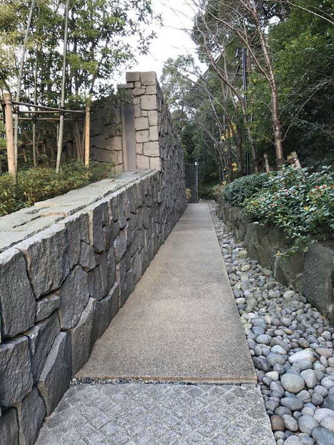 Black Cultured Stone