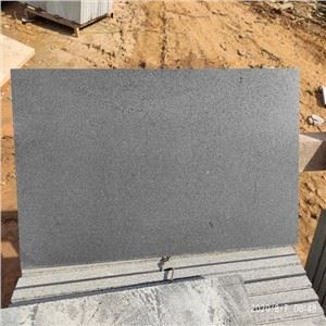 Jubin Lantai Basalt
