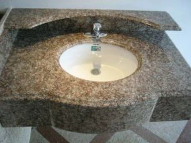 G664 Bainbrook Brown Vanity Atas