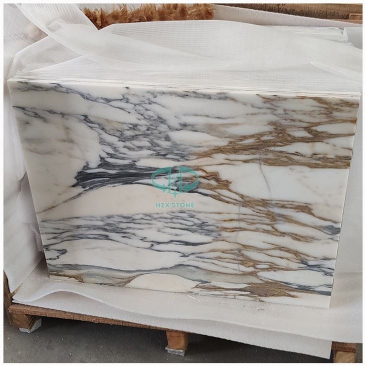 Jubin Marmer Putih Arabescato